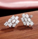 CLUSTER EARRINGS - Image 3