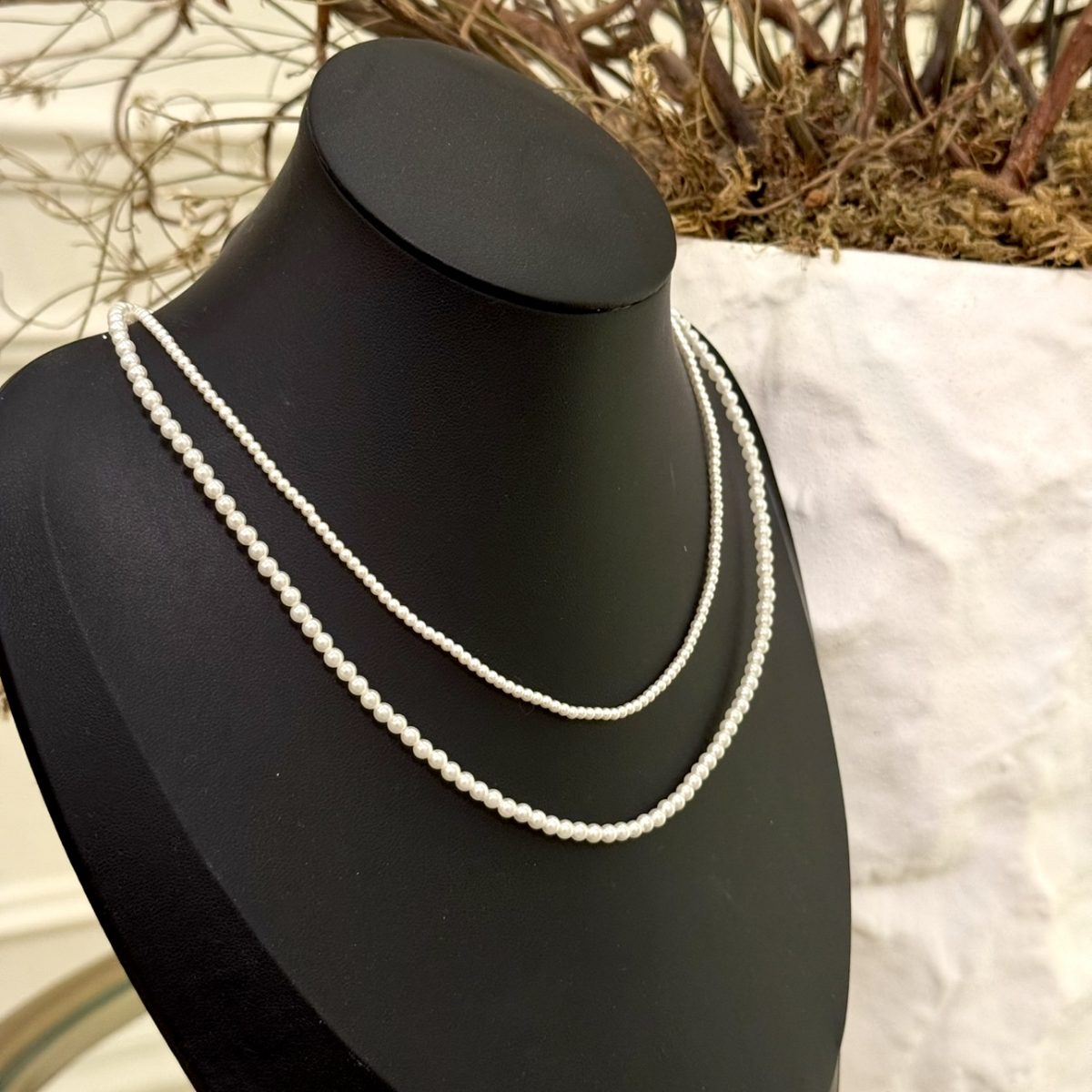 PEARLS CHOKER - Image 3