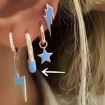 SAFETY PIN EARRINGS - Image 5