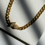 TWO LEAF CHAIN NECKLACE - Image 3