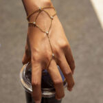 NOORA HAND CHAIN - Image 3